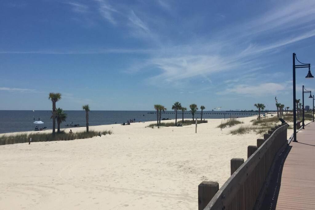 Seaside Gem Lägenhet Biloxi Exteriör bild